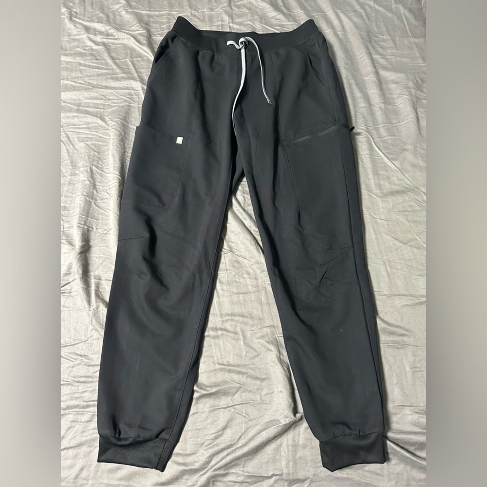 Fabletics mid rise scrub joggers